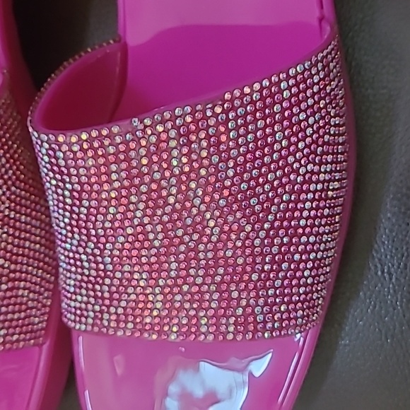New Fuschia Pink Sandals - Picture 2 of 5